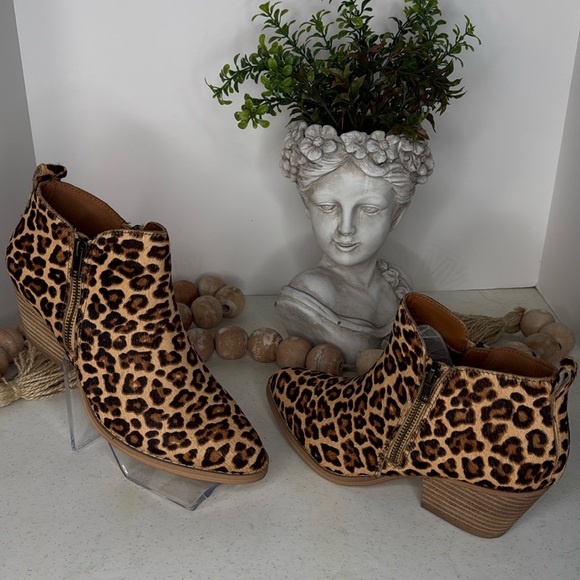 VERY VOLATILE Gracemont Casual Boots Ankle Low Heel- Brown, Tan Leopard, 8 - Picture 3 of 12